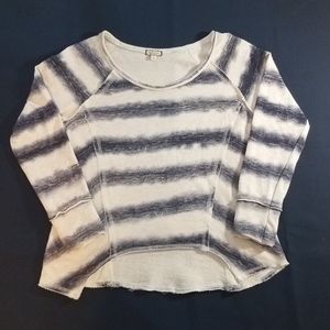 Eyeshadow cropped sweatshirt, feminine cut